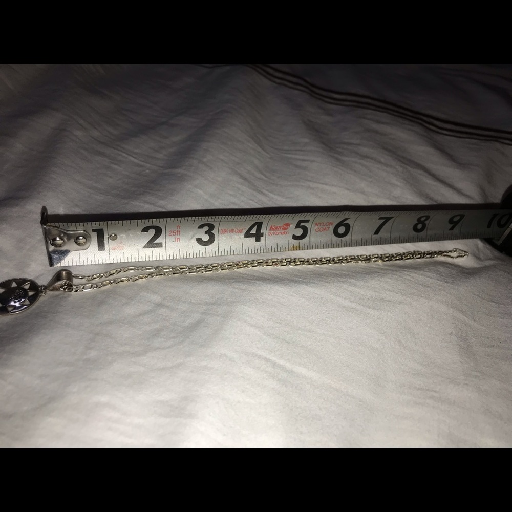 Neckless - Picture 4 of 4